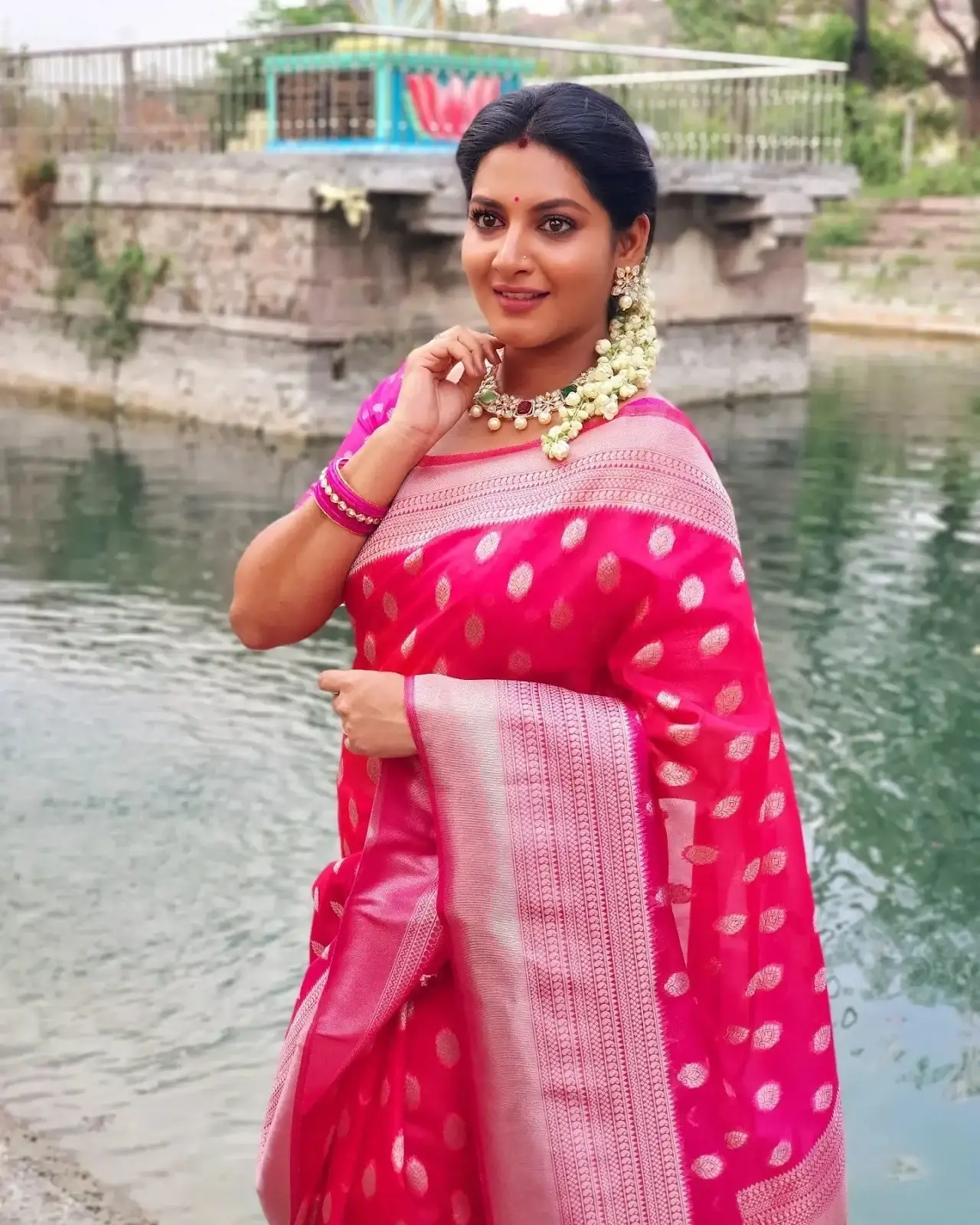 Pallavi Ramisetty Photos in Traditional Red Saree